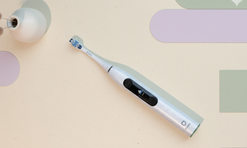 Your Dentist Would Approve This BrushO Routine